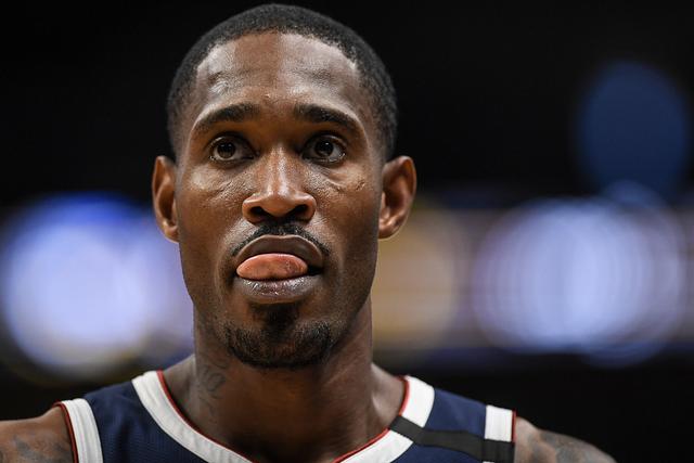 15分！周琦关键罚球率队反超 攻防状态不理想