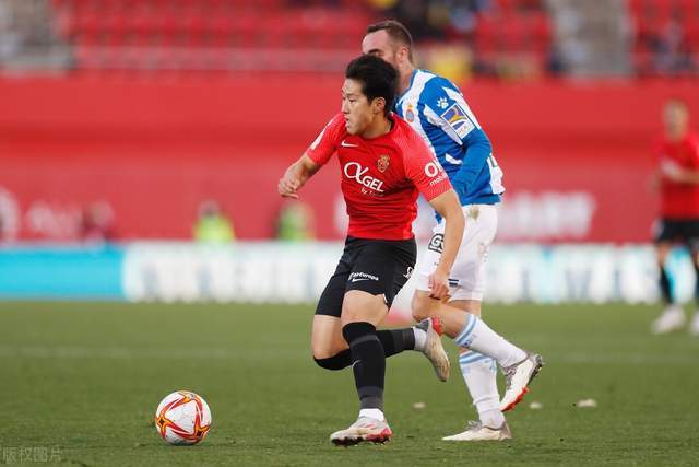 15分！周琦关键罚球率队反超 攻防状态不理想